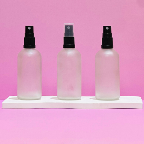 100Ml Glass Bottle With Black Mist Sprayer (Round)
