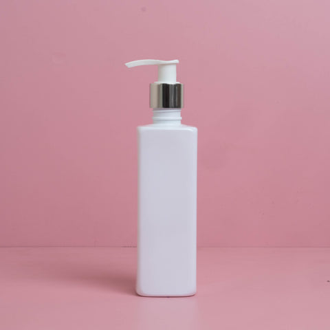 250Ml Square Pet Bottle With Silver White Lotion Pump