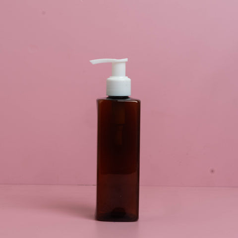 250Ml Square Pet Bottle With Old White Lotion Pump