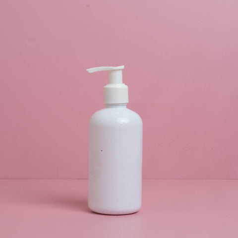 250Ml Short Pet Bottle With Old White Lotion Pump