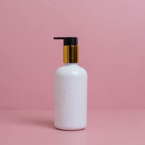 250Ml Short Pet Bottle With New Gold Black Lotion Pump