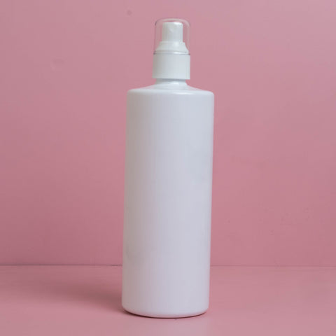 500Ml Tall Pet Bottle With White Mist Spray