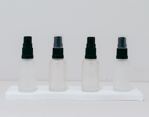 30Ml Glass Botte With Black Treatment Pump (Round)