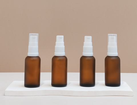 30Ml Glass Bottle With White Treatment Pump (Round)