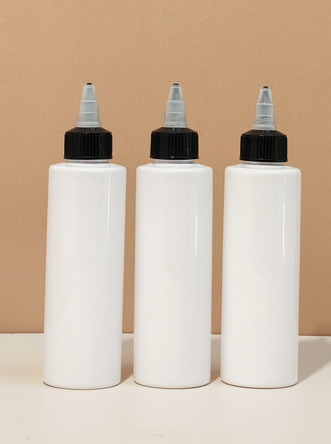 150Ml Pet Bottle With Black Applicator With Clear Top